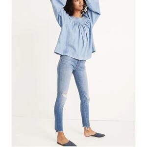 Madewell Petite 9" Mid-Rise Skinny Jeans in Frankie Wash: Torn-Knee Edition